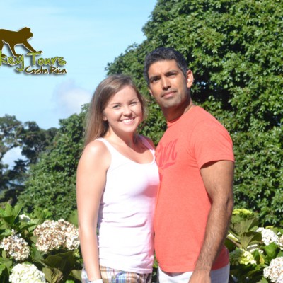 couple in monteverde costa rica