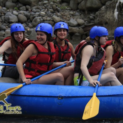 Rafting in Rio Balsa with Wave Expeditions